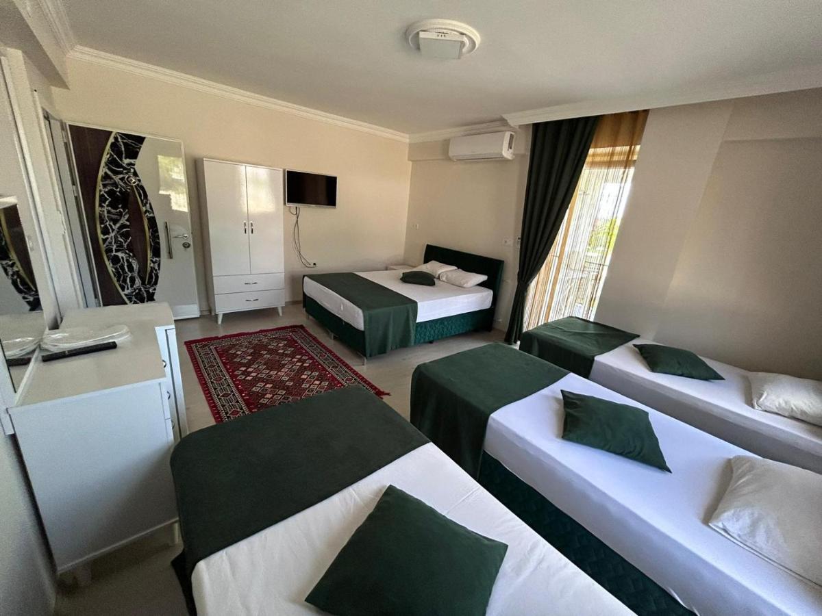 Paradise House Aparthotel