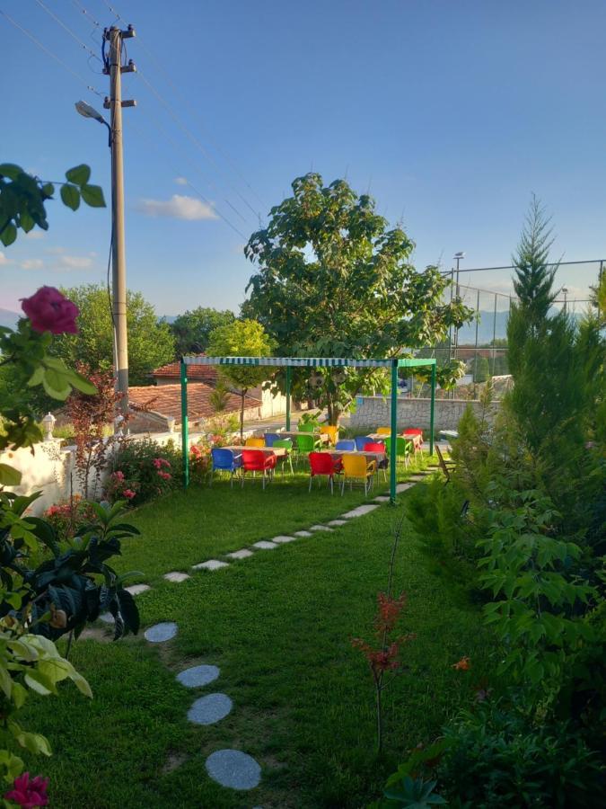 Paradise House Aparthotel *